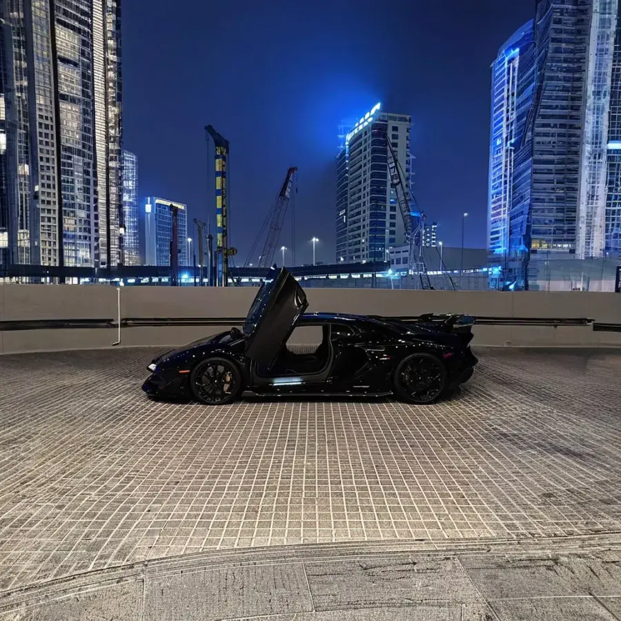 Rent Lamborghini Aventador SVJ in Dubai — photo 3 of 5