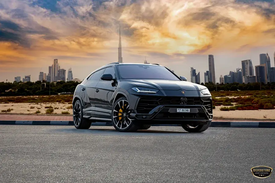Rent Lamborghini Urus Black in Dubai — photo 6 of 8