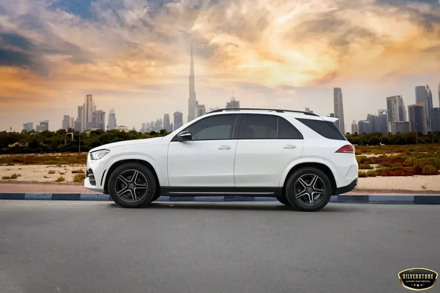 Rent Mercedes Benz GLE 450 in Dubai — Mercedes-Benz — photo 7 of 10