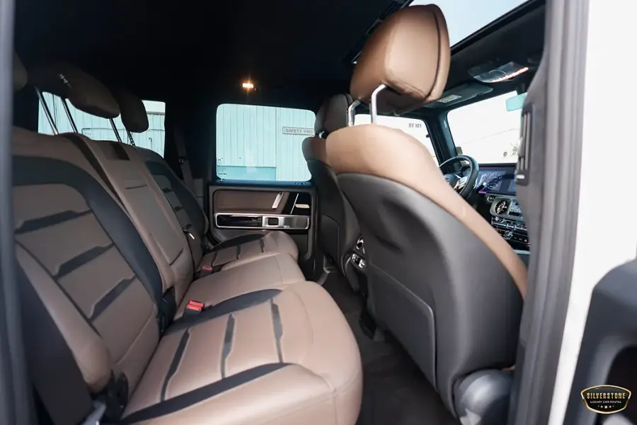 Rent Mercedes G63 2022 in Dubai — Mercedes-Benz — photo 9 of 11