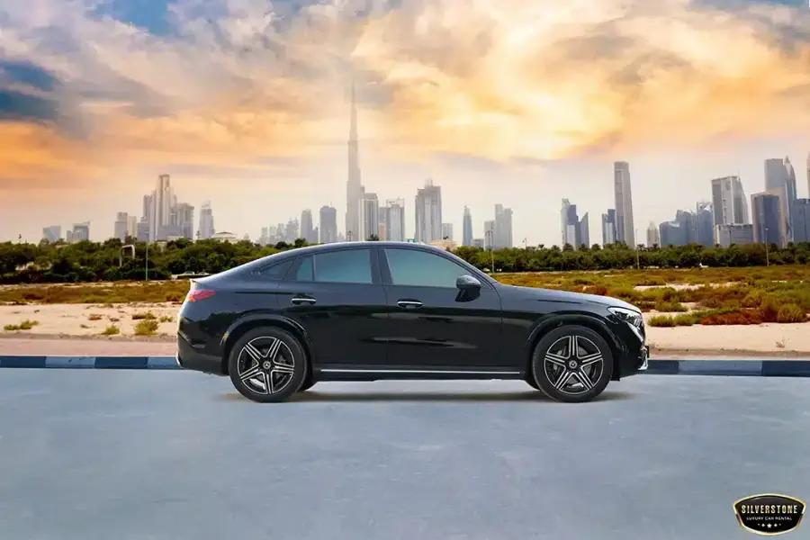 Rent Mercedes GLC 200 Black in Dubai — Mercedes-Benz — photo 3 of 10