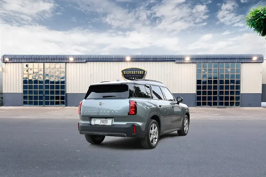 Rent Mini Cooper Countryman 2024 in Dubai — photo 3 of 11
