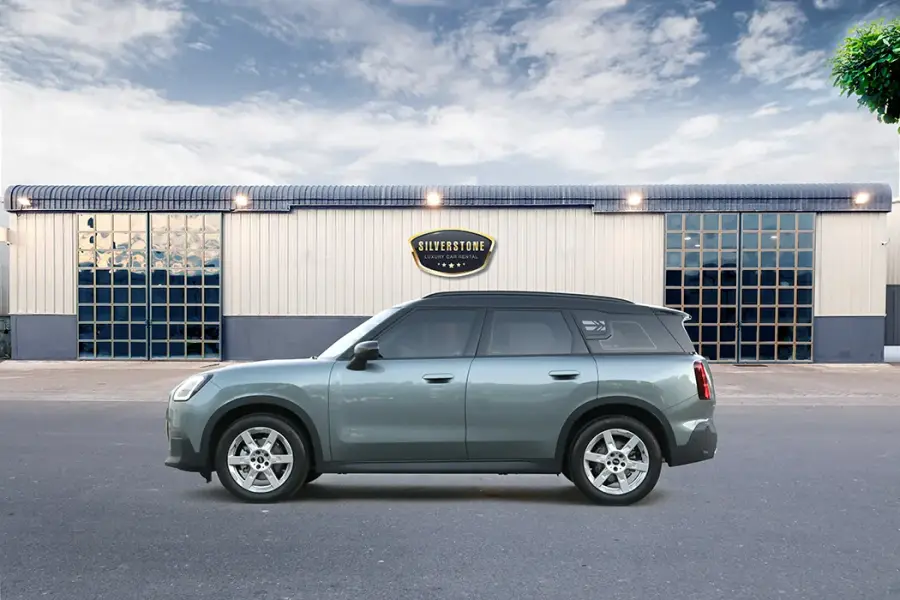 Rent Mini Cooper Countryman 2024 in Dubai — photo 6 of 11