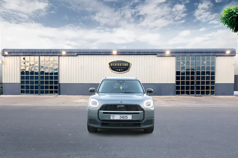 Rent Mini Cooper Countryman 2024 in Dubai — photo 8 of 11