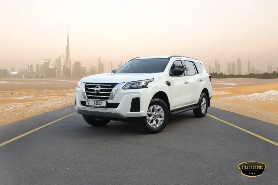 Rent Nissan X-Terra 2024 in Dubai — photo 7 of 12