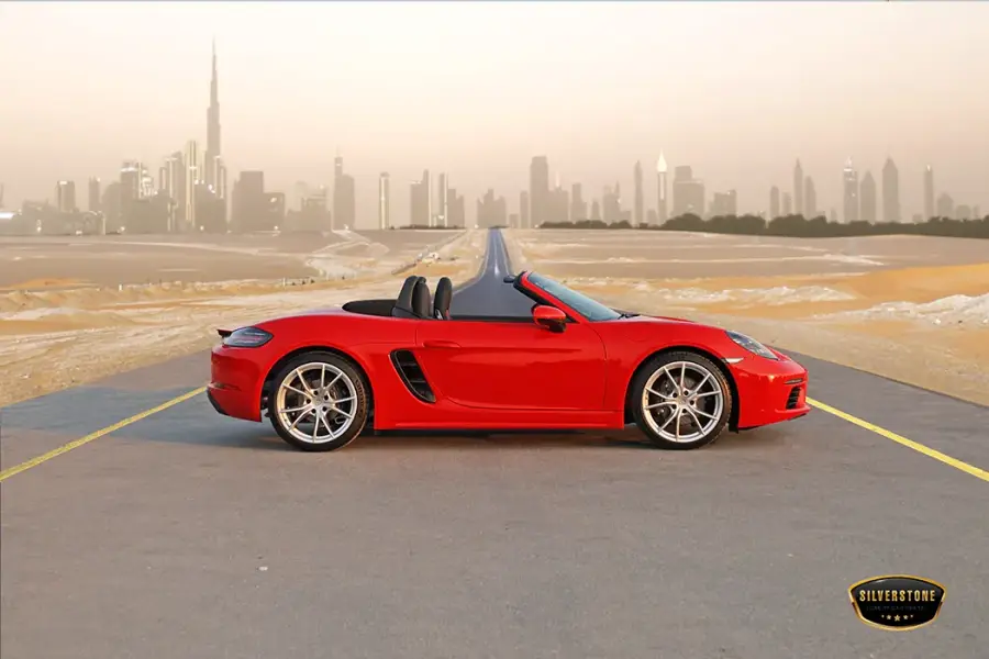 Rent Porsche Boxster 718 Convertible in Dubai — photo 2 of 7