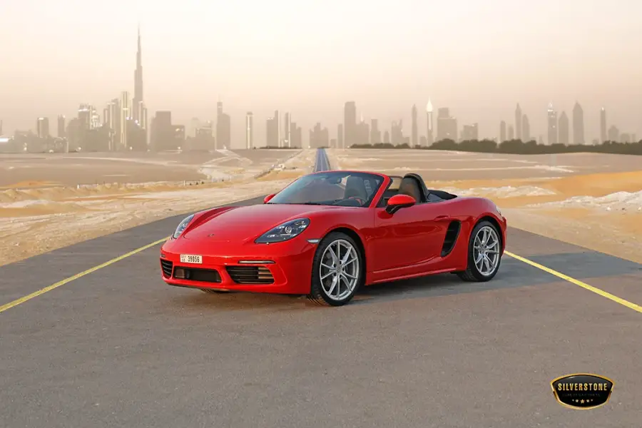Rent Porsche Boxster 718 Convertible in Dubai — photo 7 of 7