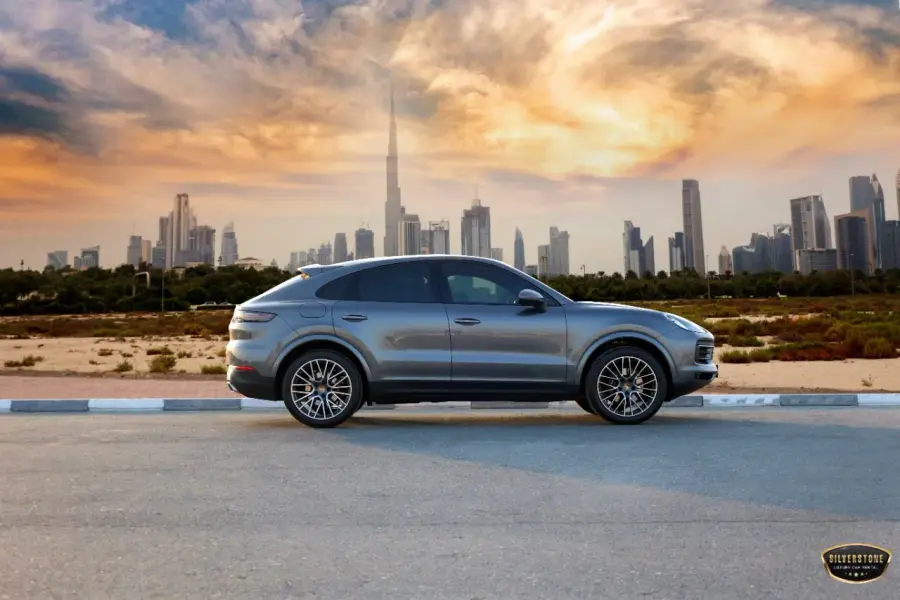 Rent Porsche Cayenne in Dubai — photo 2 of 5