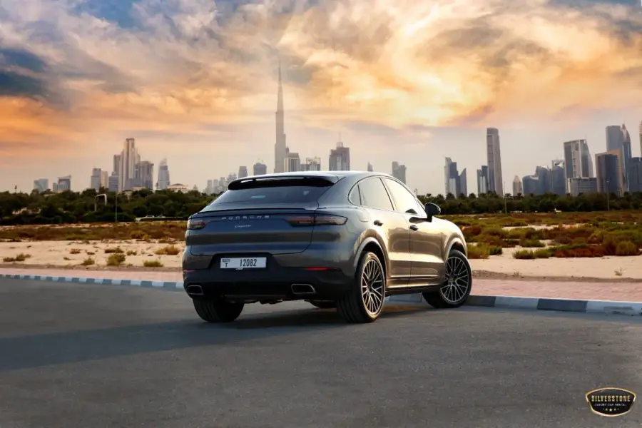 Rent Porsche Cayenne in Dubai — photo 4 of 5