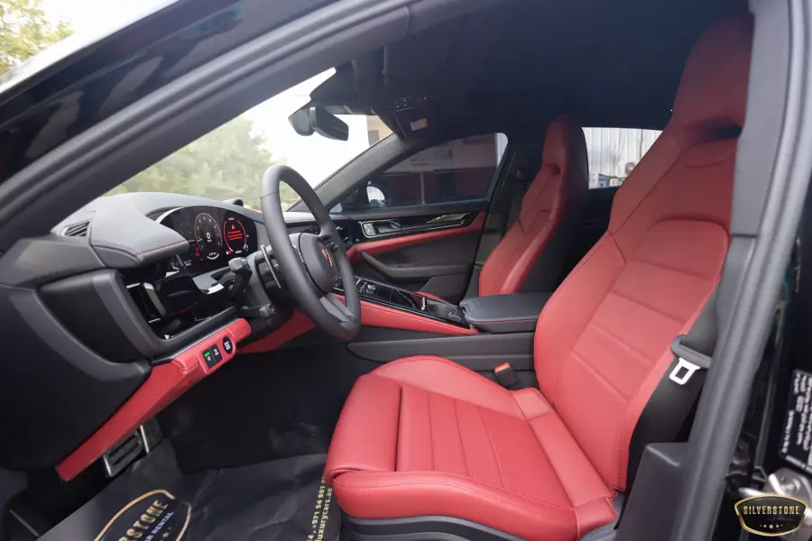 Rent Porsche Panamera Blue 2024 in Dubai — photo 6 of 14