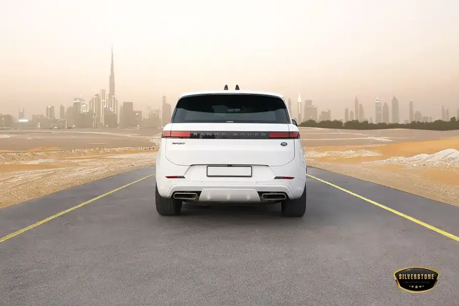 Rent Range Rover Sport in Dubai — photo 4 of 10
