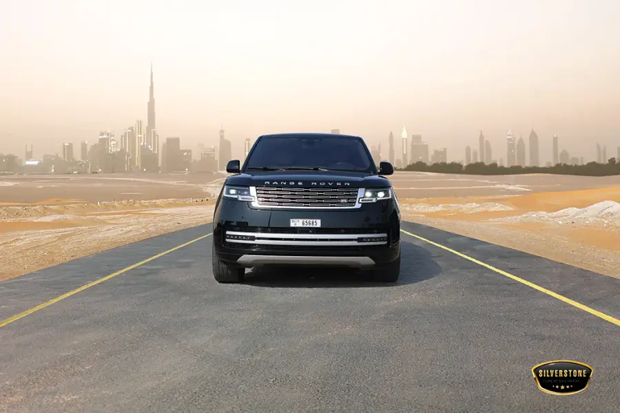 Rent Range Rover Vogue Autobiography Long 2023 in Dubai — photo 8 of 11