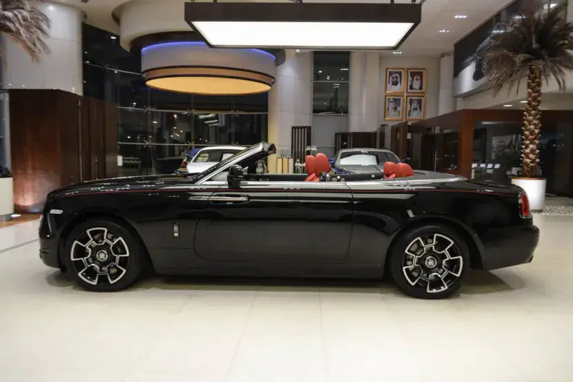 Rent Rolls Royce Dawn Convertible in Dubai — Rolls-Royce — photo 3 of 4