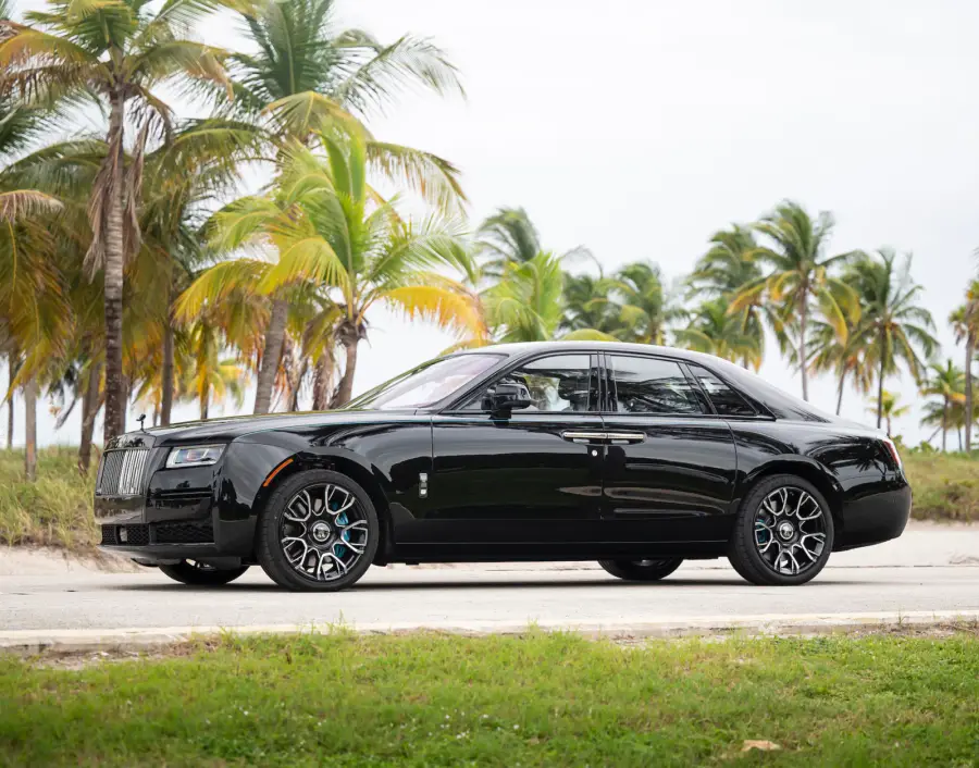 Rent Rolls Royce Ghost in Dubai — Rolls-Royce — photo 4 of 6