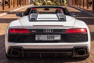 เช่ารถ Audi R8 สีขาว 2021 ในดูไบ — รูปที่ 5 จาก 5