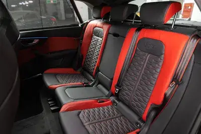 Rent Audi RS Q8 Black in Dubai — photo 4 of 6