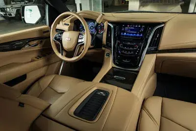 在迪拜租用2019年黑色凯迪拉克Escalade XL — Cadillac — 第 5 张，共 6 张