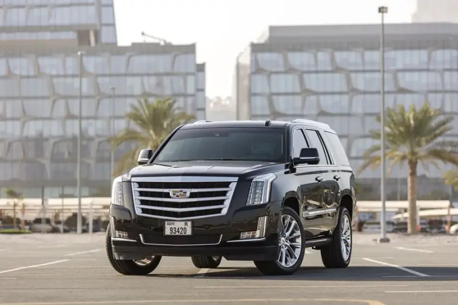 在迪拜租用2019年黑色凯迪拉克Escalade XL — Cadillac — 第 6 张，共 6 张