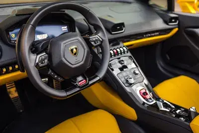 Rent Lamborghini Huracan Spyder Yellow 2017 in Dubai — photo 2 of 6