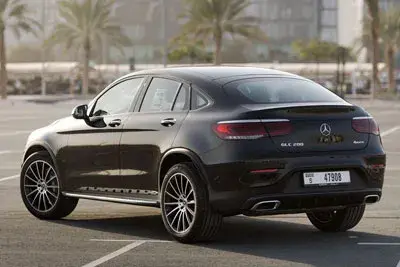 Rent Mercedes GLC200 Black in Dubai — Mercedes-Benz — photo 5 of 6