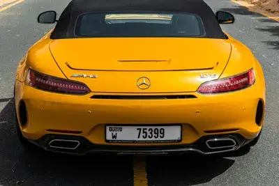 Rent Mercedes GTC Convertible Yellow 2019 in Dubai — Mercedes-Benz — photo 5 of 7