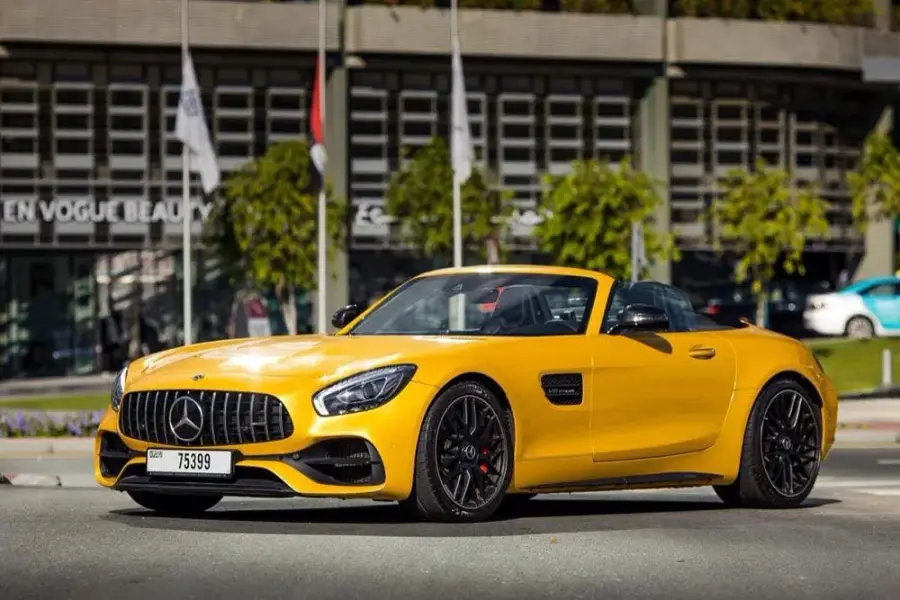 Rent Mercedes GTC Convertible Yellow 2019 in Dubai — Mercedes-Benz — photo 7 of 7