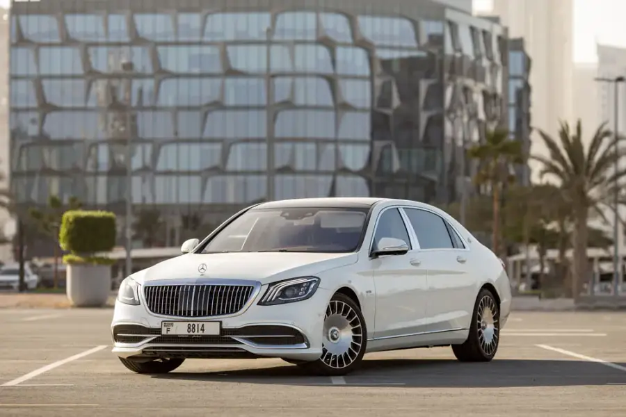 Rent Mercedes Maybach S650 White in Dubai — Mercedes-Benz — photo 6 of 6