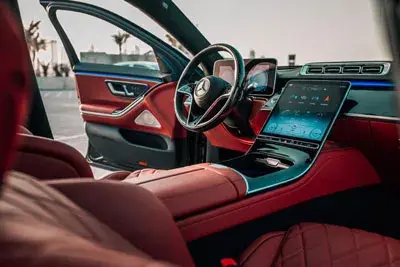 Rent Mercedes S500 Black 2021 in Dubai — Mercedes-Benz — photo 2 of 5