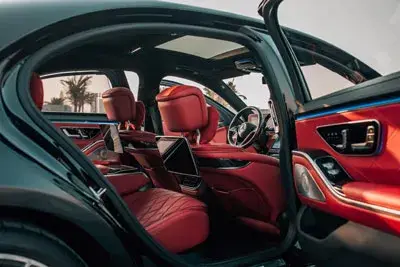 Rent Mercedes S500 Black 2021 in Dubai — Mercedes-Benz — photo 5 of 5
