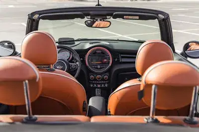Rent Mini Cooper S Grey in Dubai — photo 3 of 5