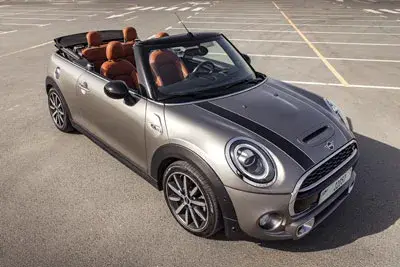 Rent Mini Cooper S Grey in Dubai — photo 5 of 5