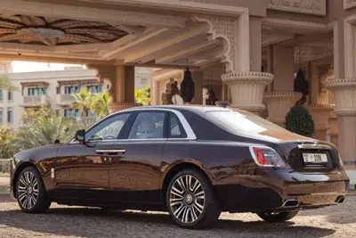 Rent Rolls Royce Ghost Maroon 2021 in Dubai — Rolls-Royce — photo 4 of 5