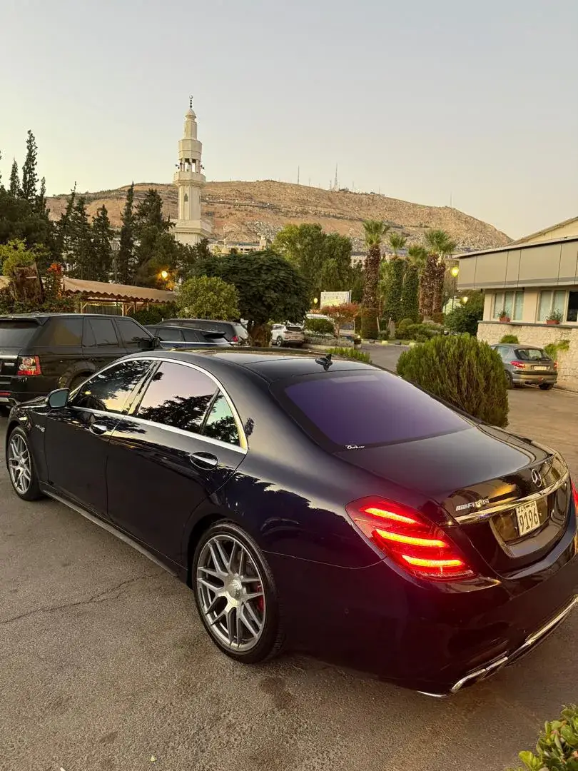 Rent Mercedes-Benz S 550 Black 2015 in Damascus — photo 26 of 33