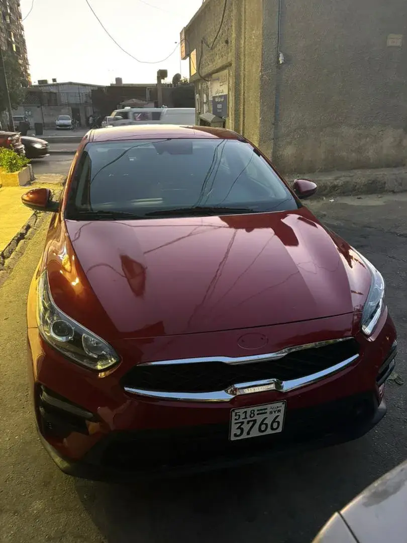 Rent Kia Forte Red 2021 in Damascus — photo 3 of 8
