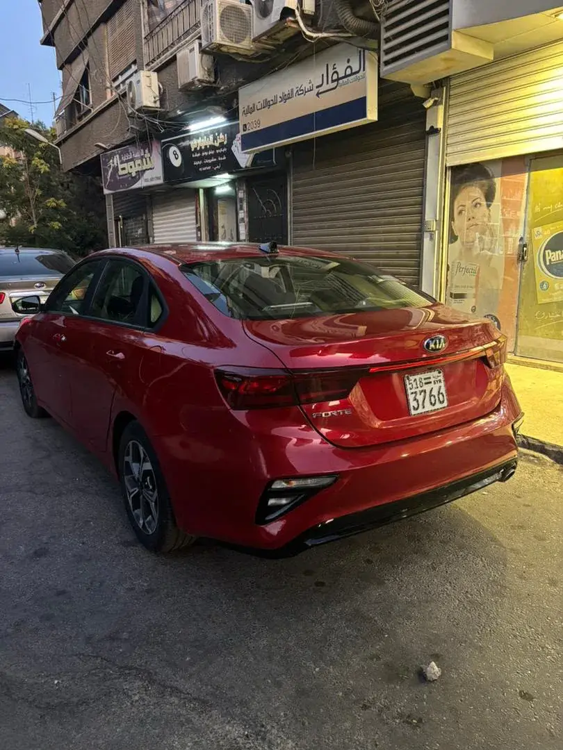 Rent Kia Forte Red 2021 in Damascus — photo 5 of 8