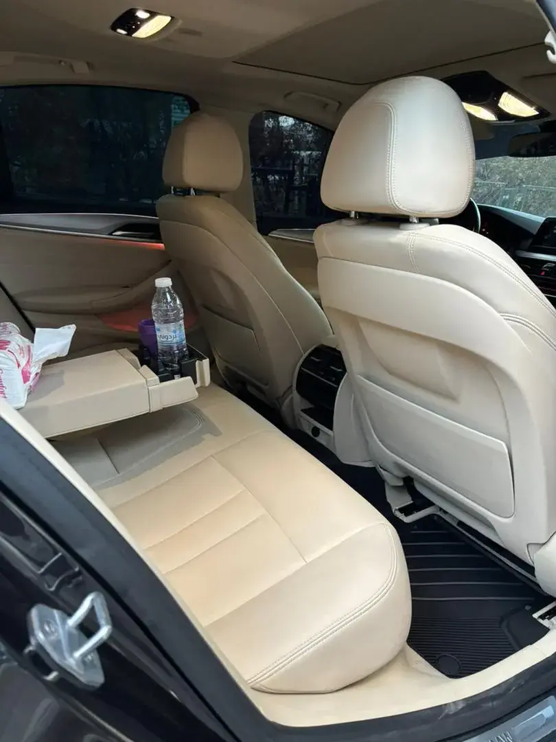 Rent BMW 520 Black 2020 in Damascus — photo 11 of 12