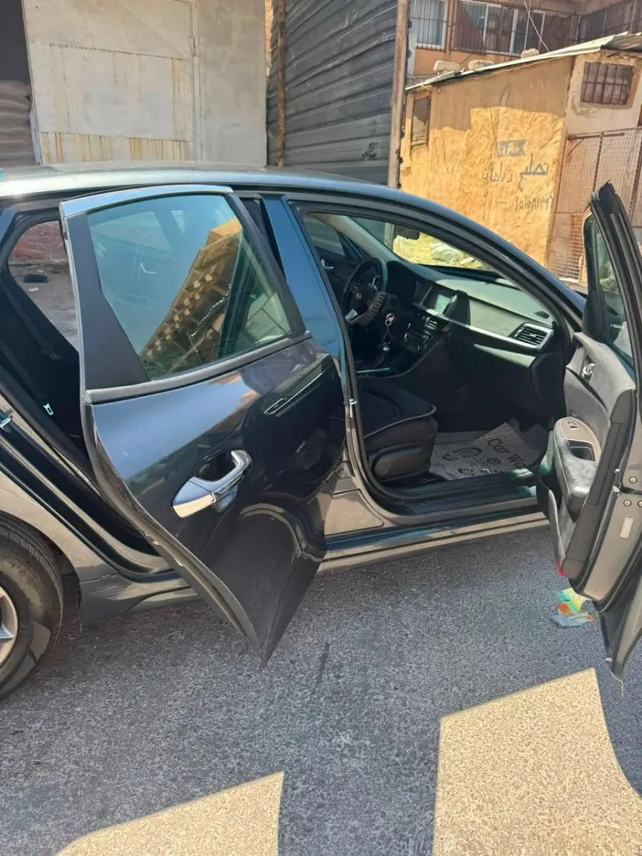 Rent Kia Optima Grey 2020 in Damascus — photo 3 of 8