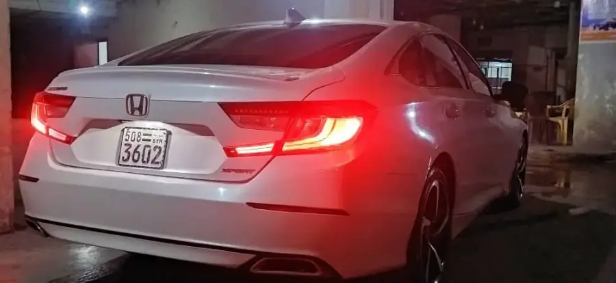 Rent Honda Accord Sport White 2020 in Damascus — photo 4 of 12