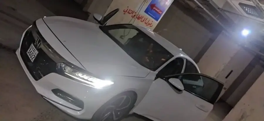 Rent Honda Accord Sport White 2020 in Damascus — photo 10 of 12