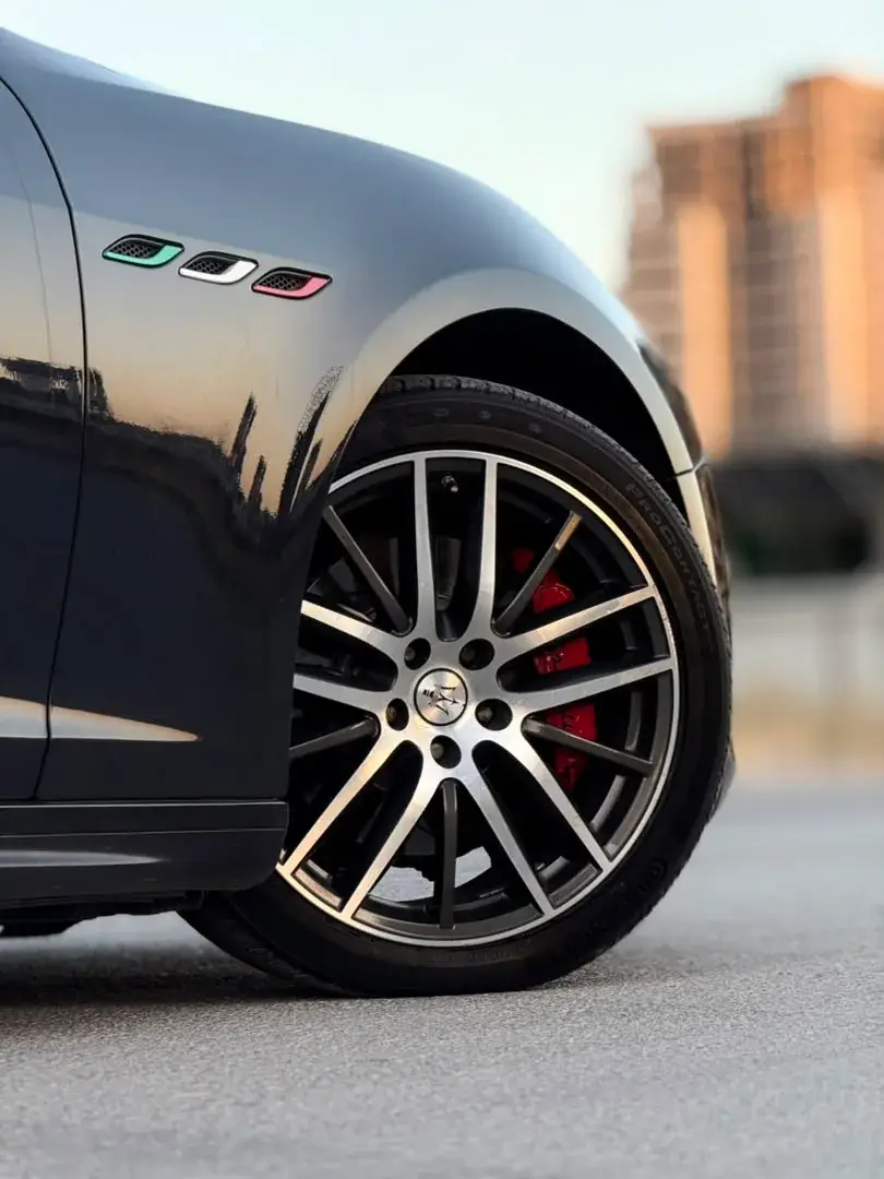 Rent Maserati Ghibli Black 2015 in Damascus — photo 5 of 18