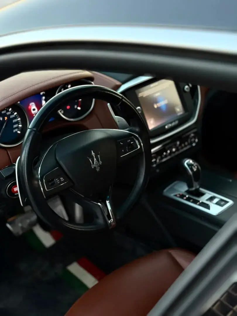 Rent Maserati Ghibli Black 2015 in Damascus — photo 7 of 18