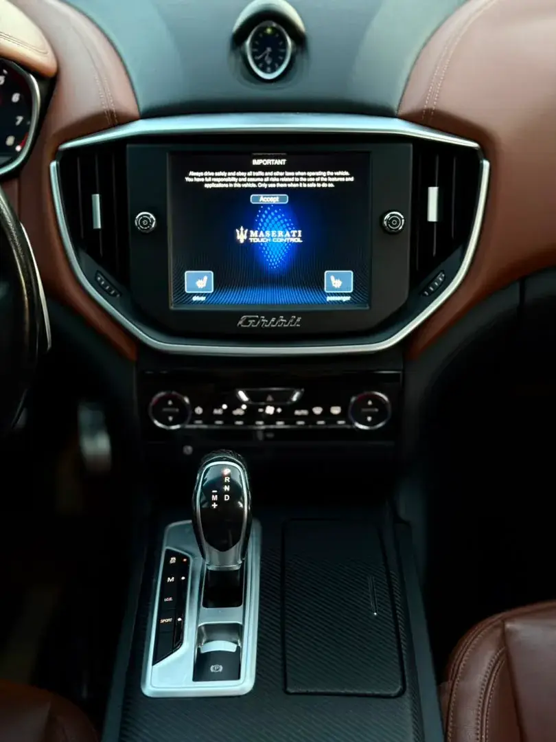 Rent Maserati Ghibli Black 2015 in Damascus — photo 8 of 18