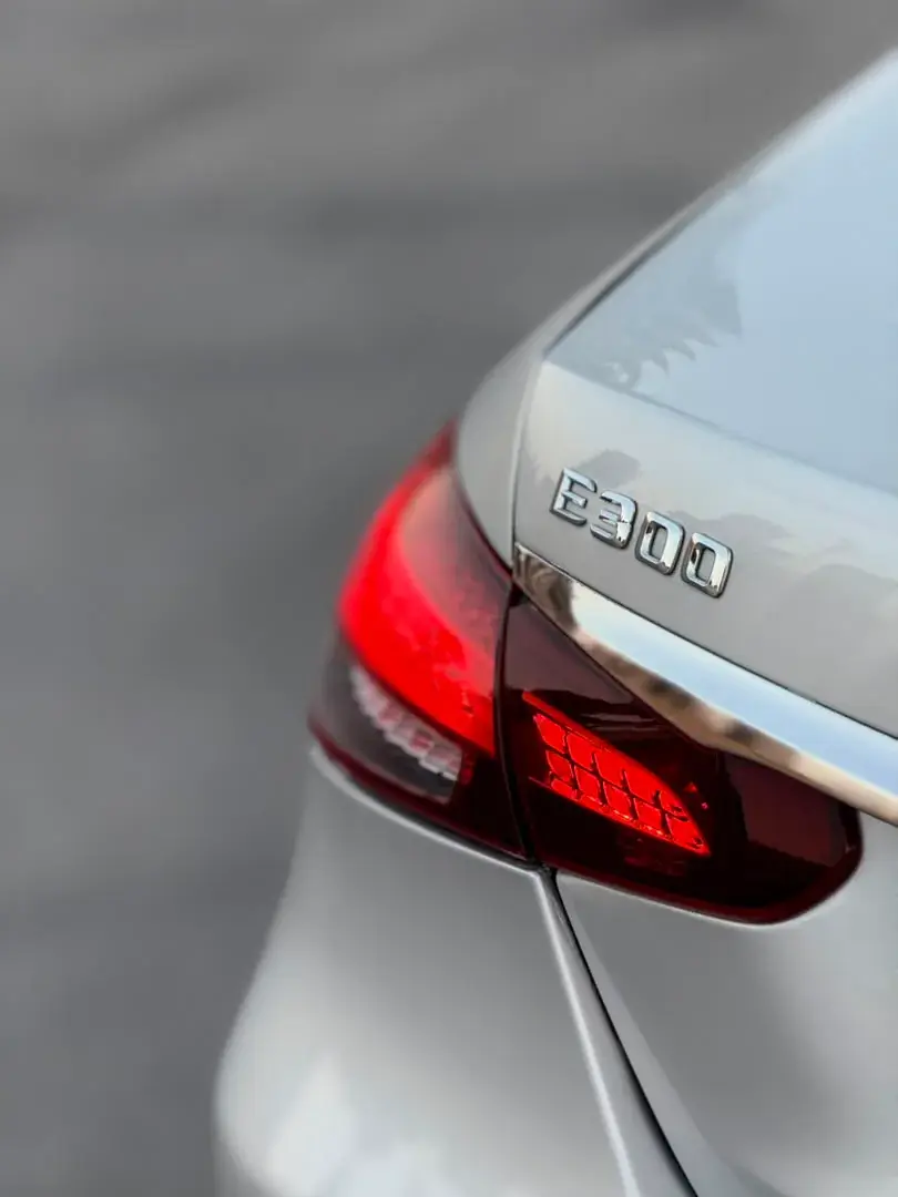 Rent 2019 Mercedes-Benz E-Class in Damascus — Luxury Sedan — photo 11 of 19