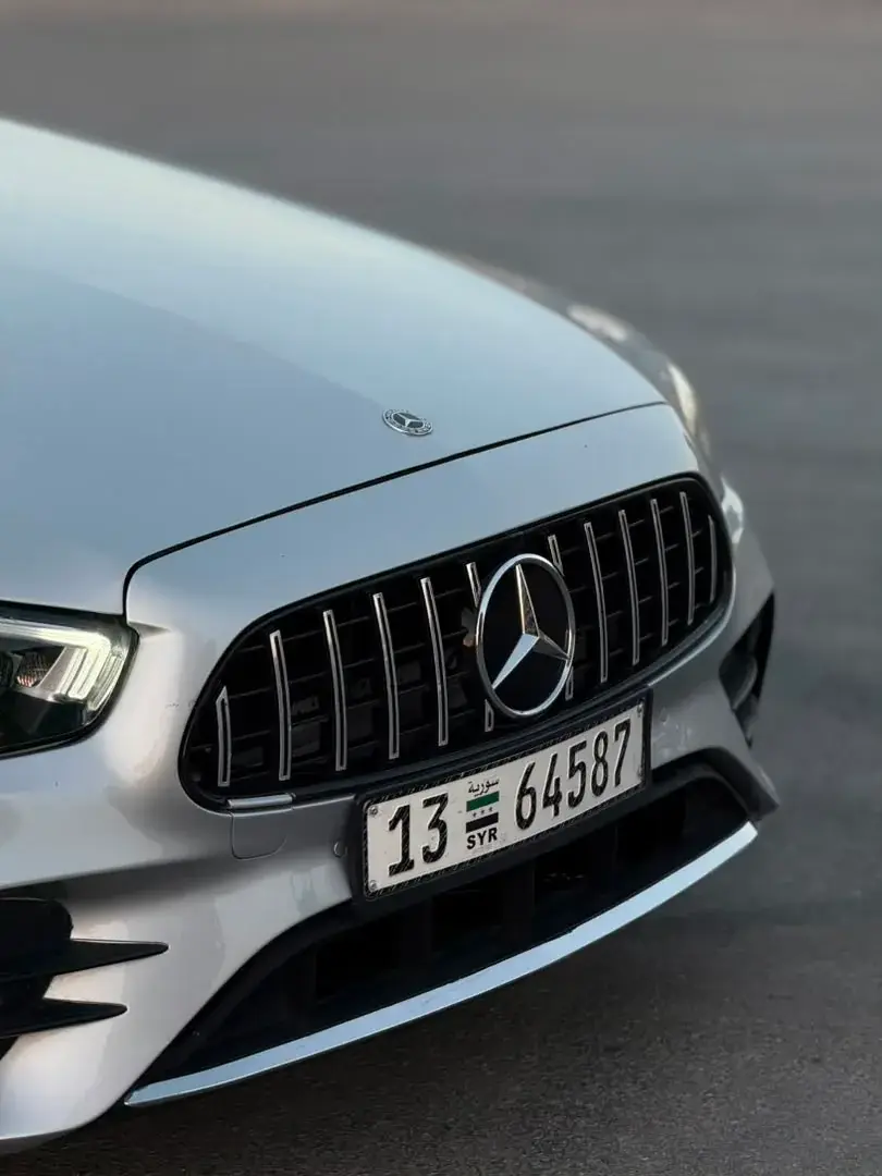 Rent 2019 Mercedes-Benz E-Class in Damascus — Luxury Sedan — photo 17 of 19