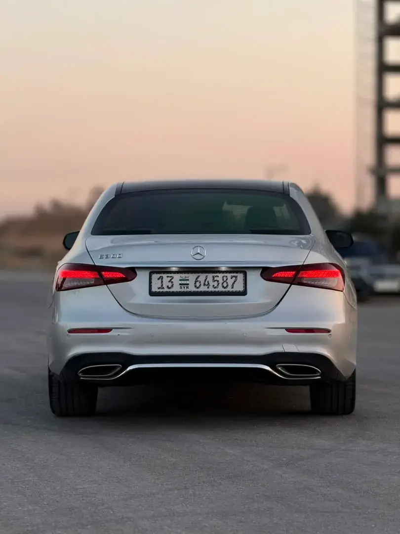 Rent 2019 Mercedes-Benz E-Class in Damascus — Luxury Sedan — photo 7 of 19