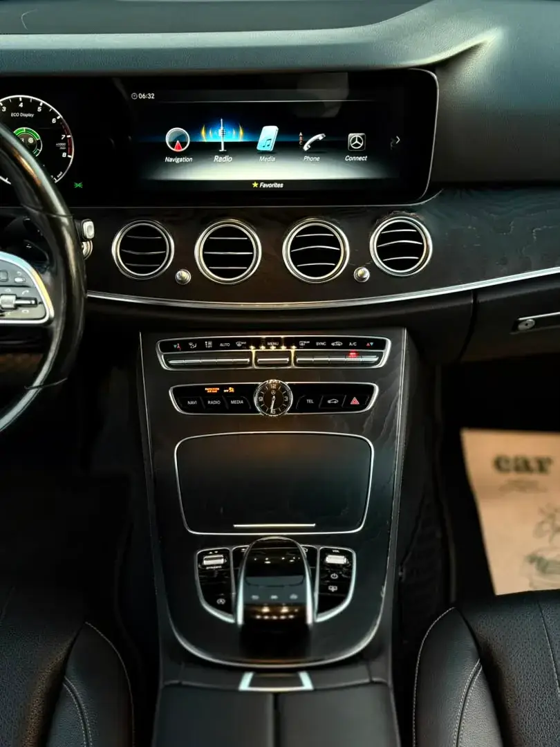 Rent 2019 Mercedes-Benz E-Class in Damascus — Luxury Sedan — photo 18 of 19