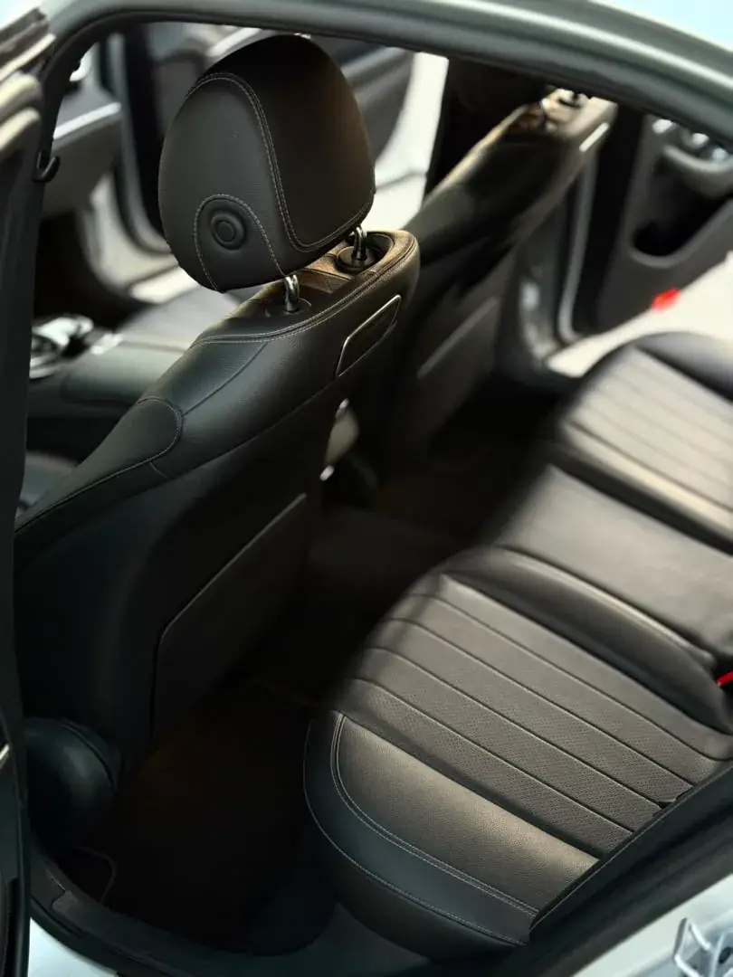 Rent 2019 Mercedes-Benz E-Class in Damascus — Luxury Sedan — photo 6 of 19