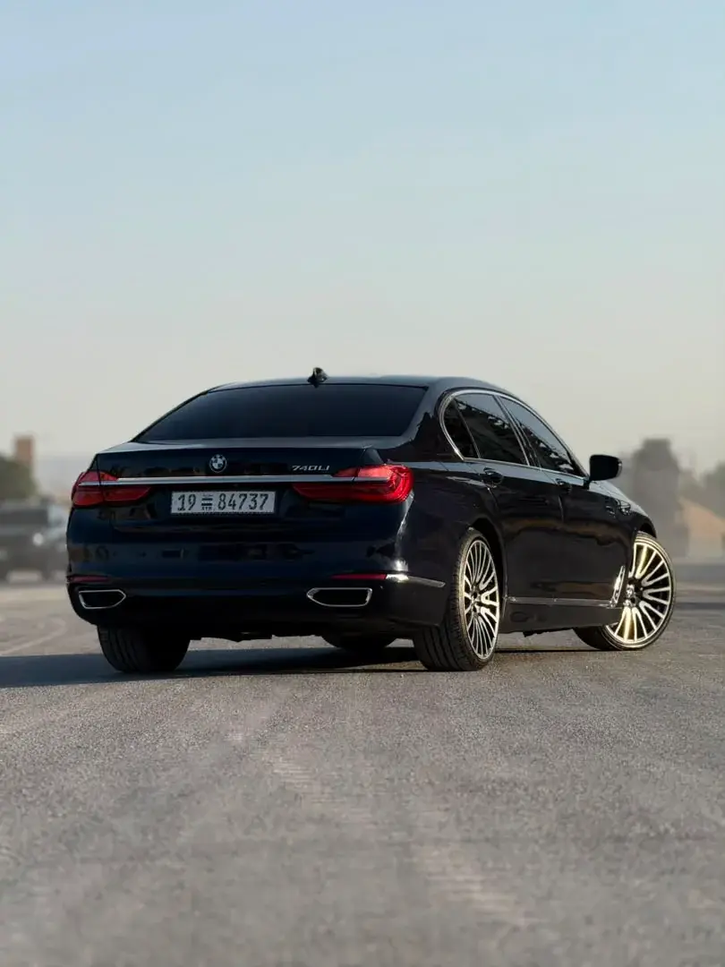Rent 2016 BMW 7 Series in Black - Luxury Sedan for rent in Damascus, Syria — BMW — photo 3 of 16
