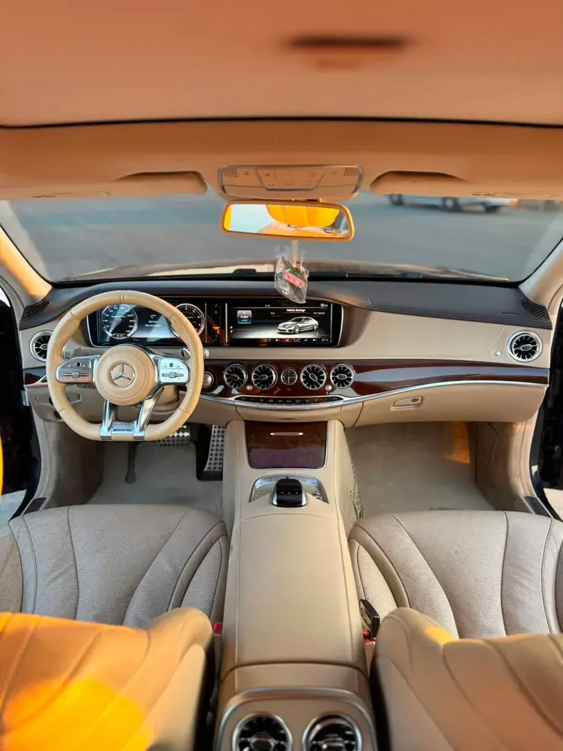 Rent Mercedes-Benz S 550 Black 2015 in Damascus — photo 12 of 33