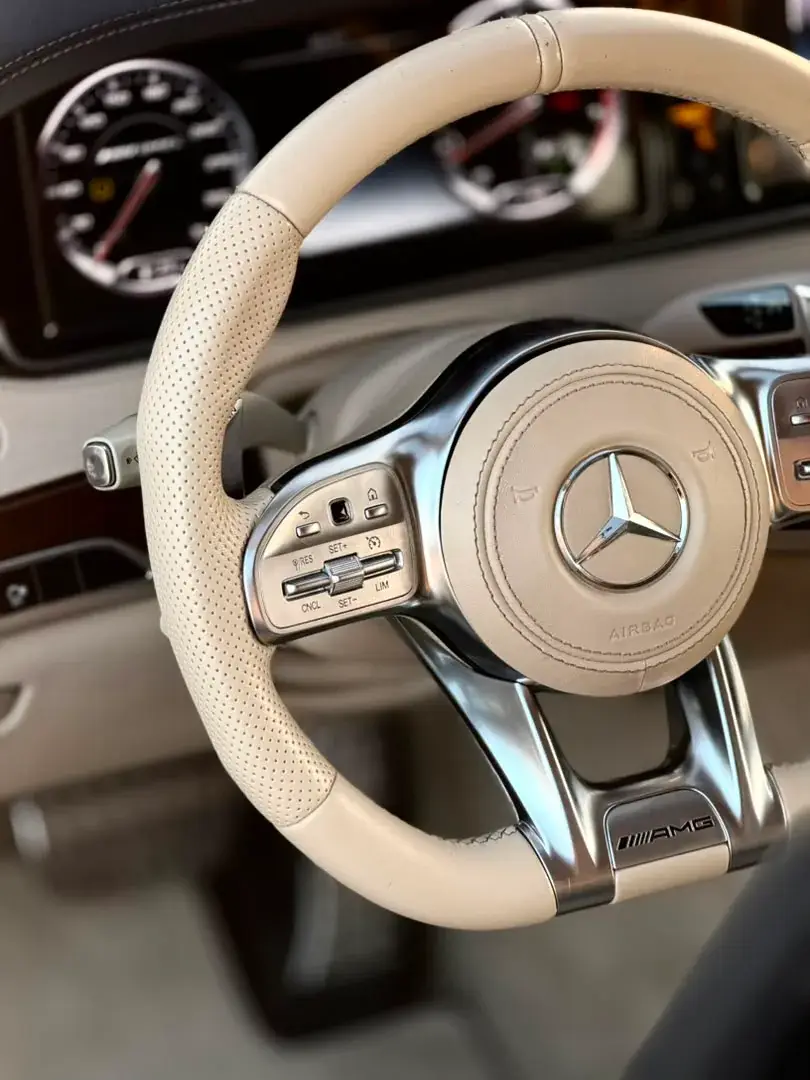 Rent Mercedes-Benz S 550 Black 2015 in Damascus — photo 13 of 33